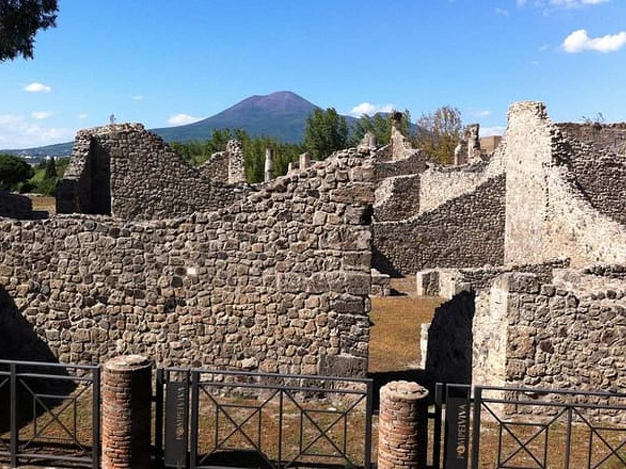 Pompeii & Herculaneum: Private Day Trip with Driver and Guide, photo 5