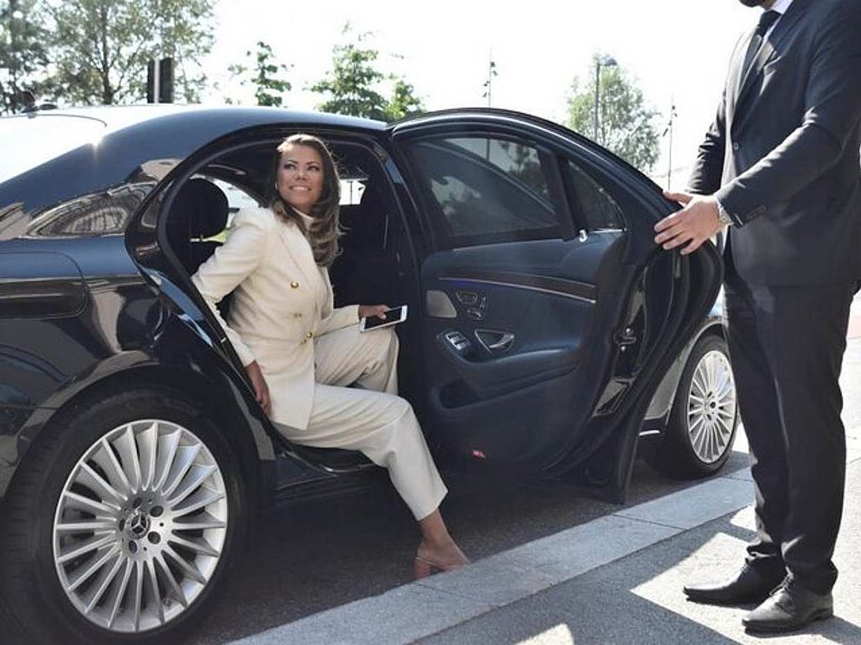 انتقال خاص من مطار الملكة علياء إلى عمان في الأردن, photo 4