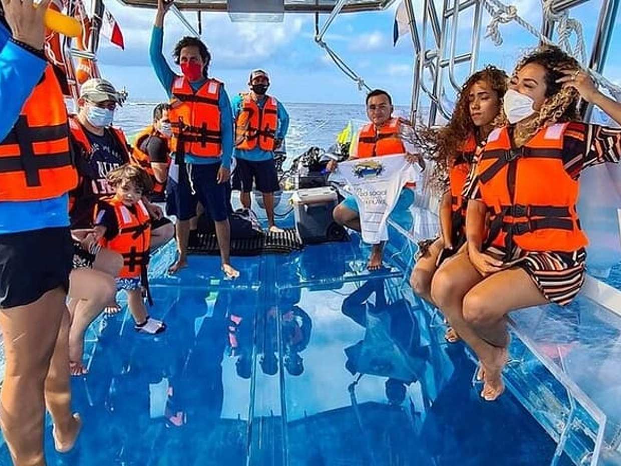 Cancun Glass Boat Sightseeing Cruise in Mexico, Cancún, photo 5