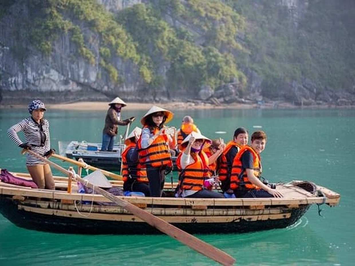 5-Days Package Tour Northern Vietnam Hanoi Ninh Binh Ha Long Bay, photo 3