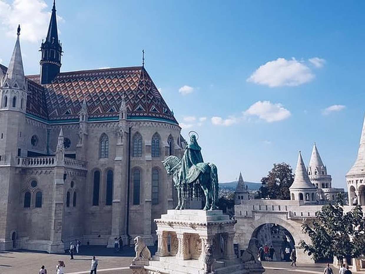 Budapest to Prague Private Transfer with Bratislava Stop, photo 4