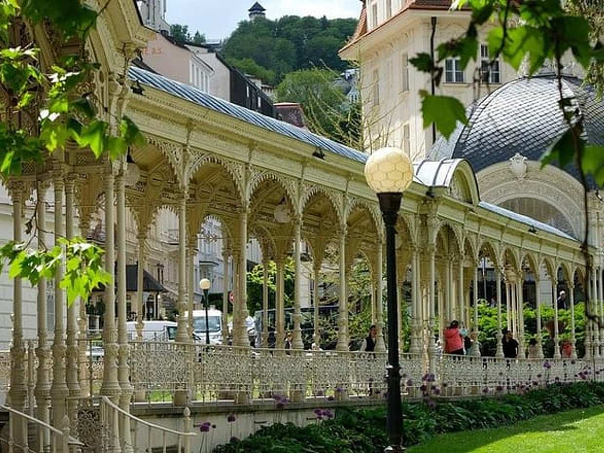 Transfer from Prague to Karlovy Vary: Private daytrip with 2h for sightseeing, photo 4