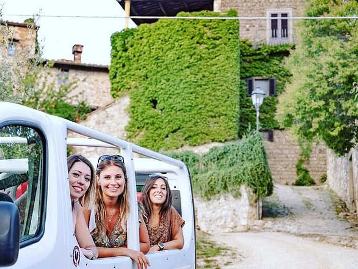 Safari in Chianti Open Top Van and Tasting Wine, photo 2