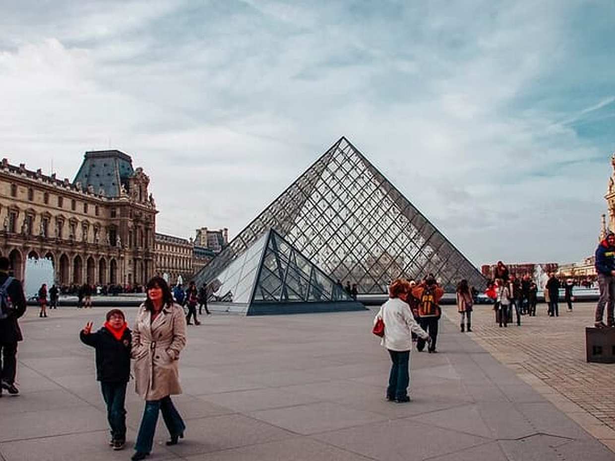 Louvre and Wine Tasting with Hotel Pick up & drop-off, photo 5
