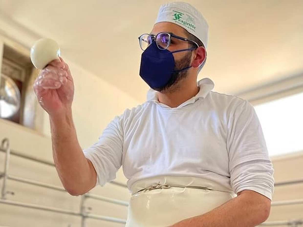 Family-Run Farm Near Ostuni: Mozzarella Experience with Tasting, photo 2