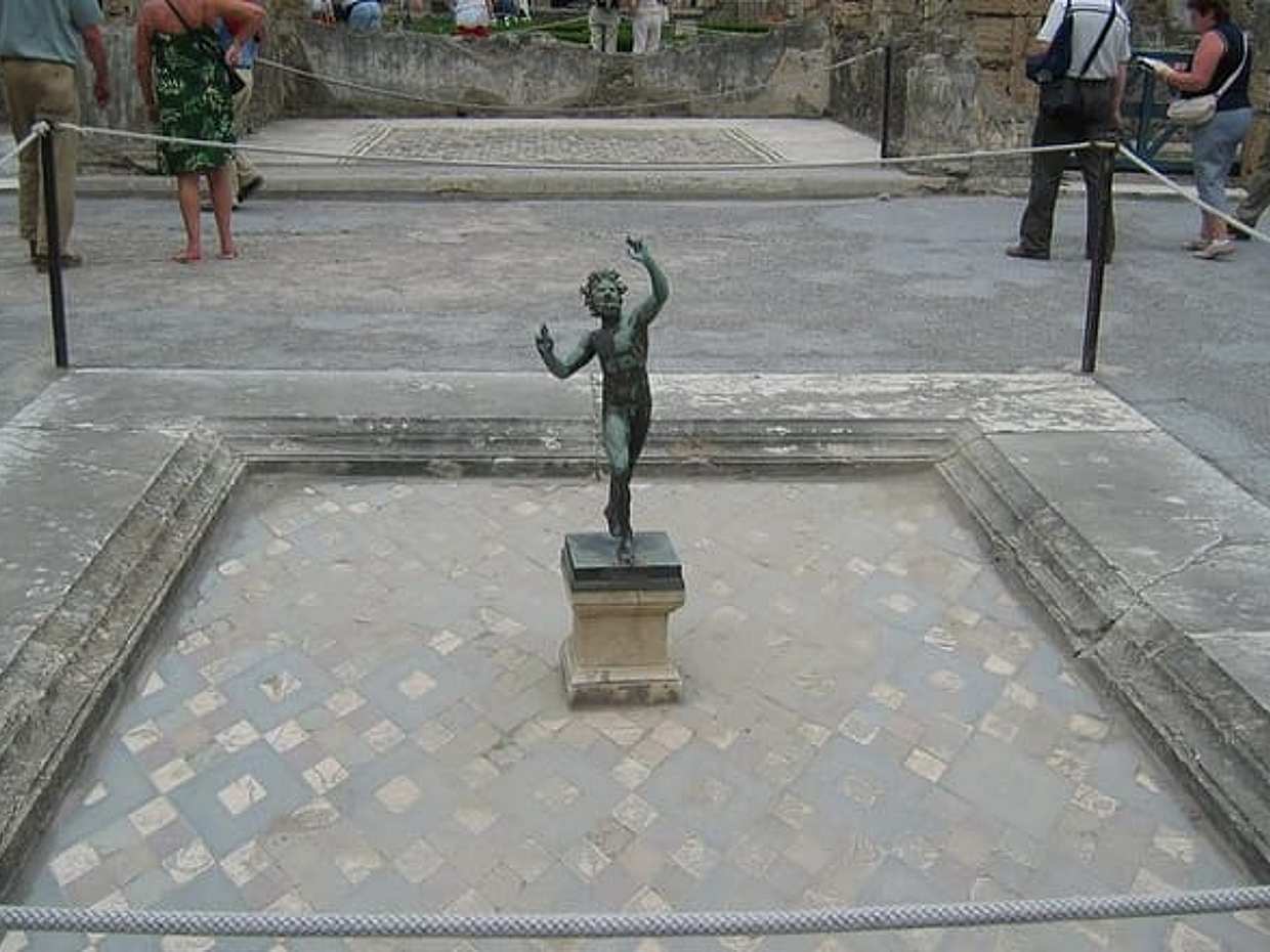 From Naples - Enjoy Pompeii drive tour with official Archaeological Guide -