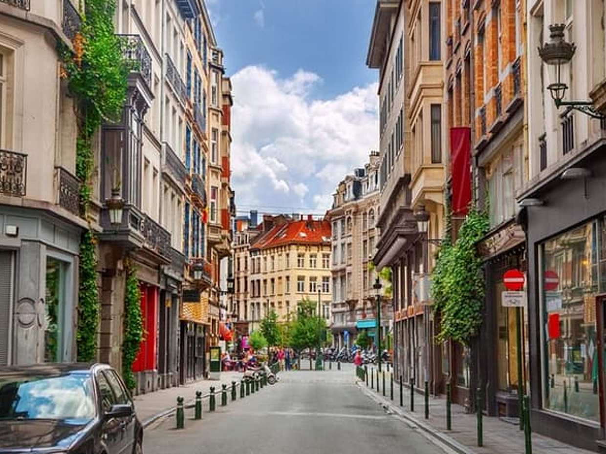 Brussels City Quest: Self-Guided Mystery Walking Game in Belgium