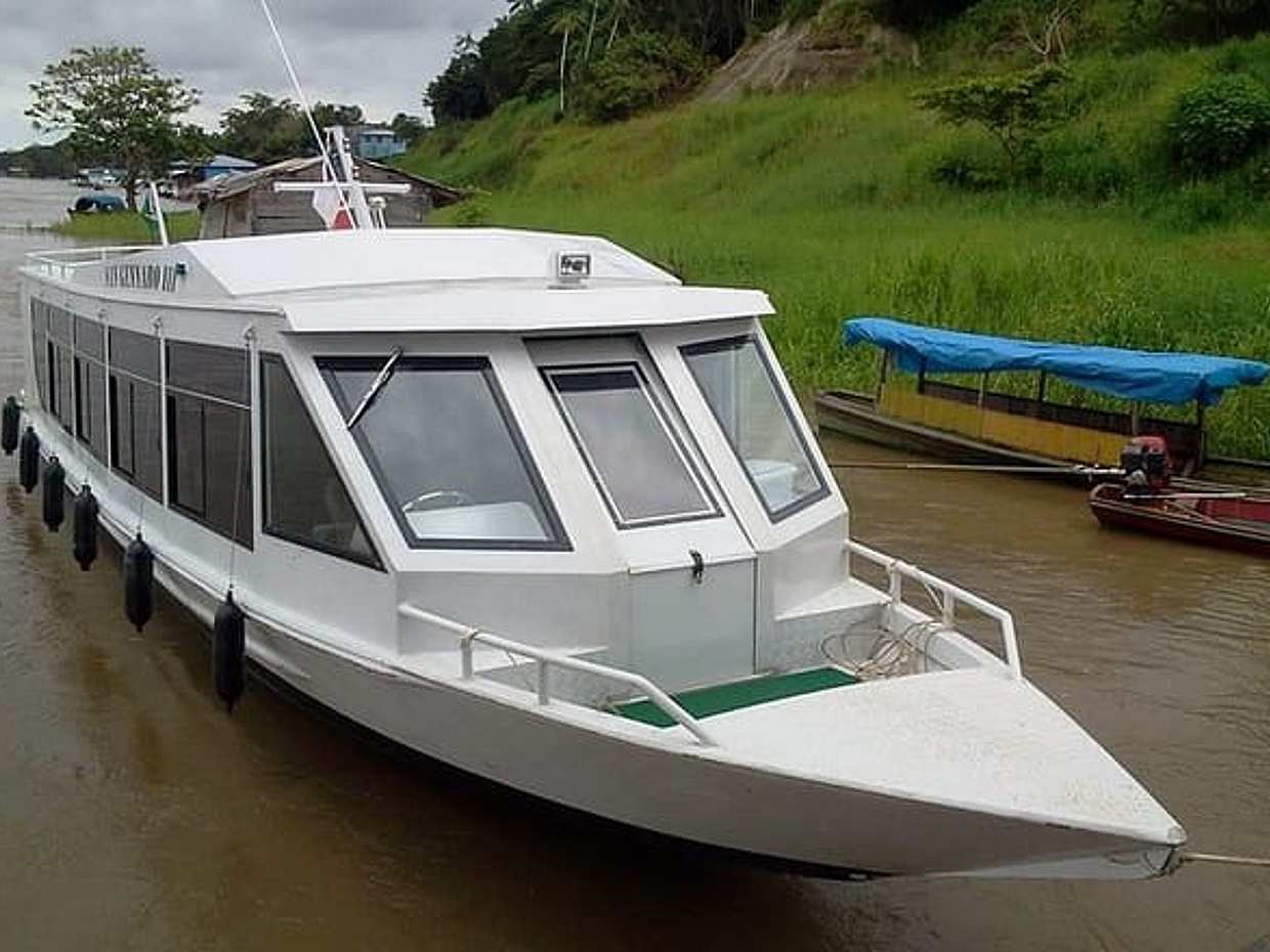 ตั๋วเรือเร็วซานตารอซา (ชายแดนบราซิล-เปรู) ไปยังอีกีโตส (เปรู), ลิมา