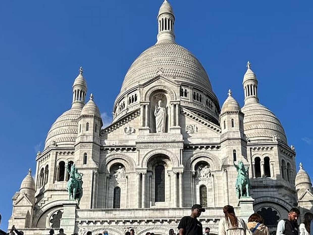 3 Hours Private Walking Tour of Montmartre and Paris, photo 3
