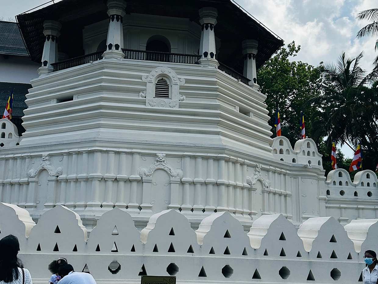 One Day Tour to Kandy in Sri Lanka, Colombo, photo 3