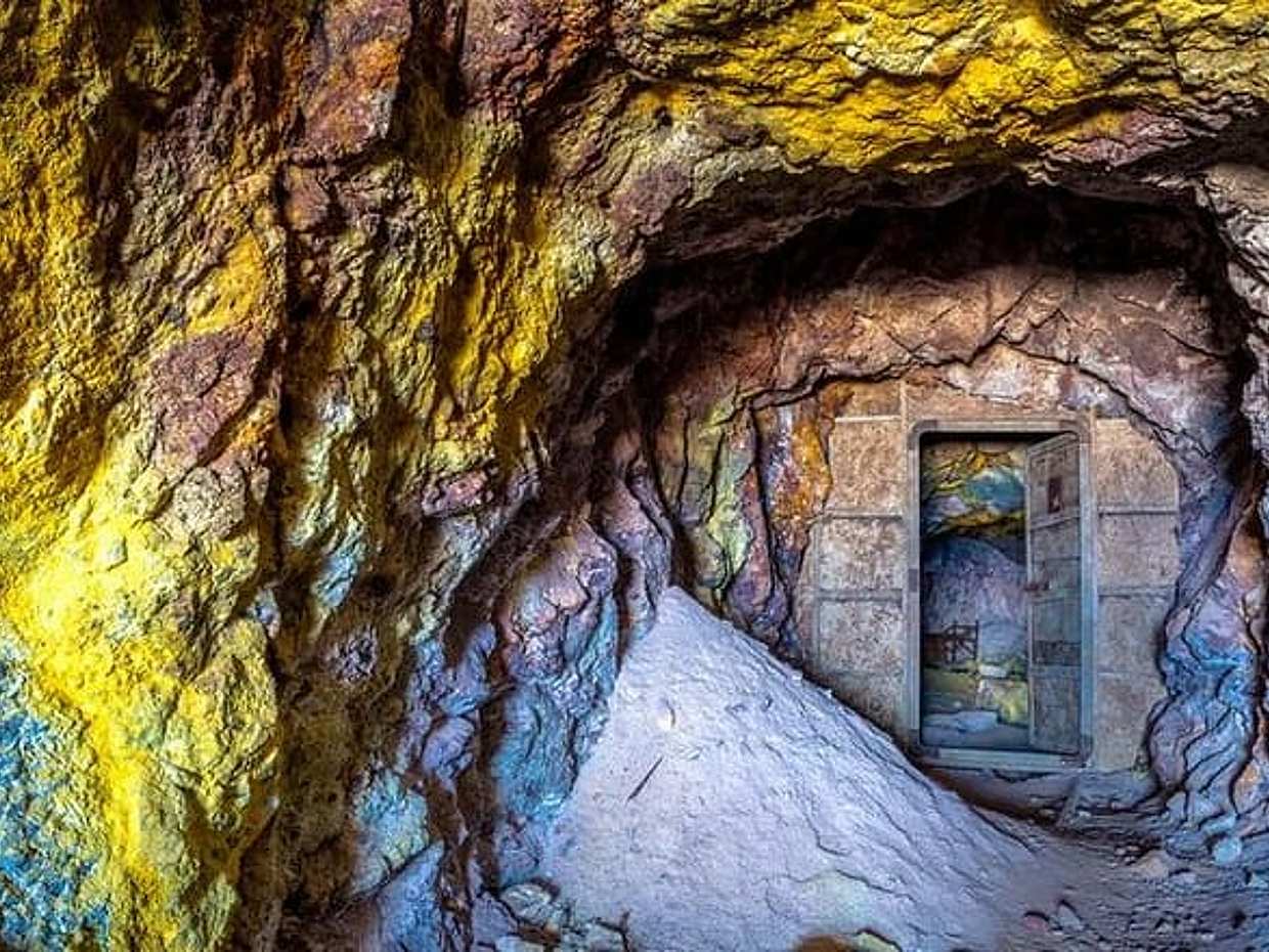 "Milos La sua anima la sua terra in Grecia, Laurio", photo 4
