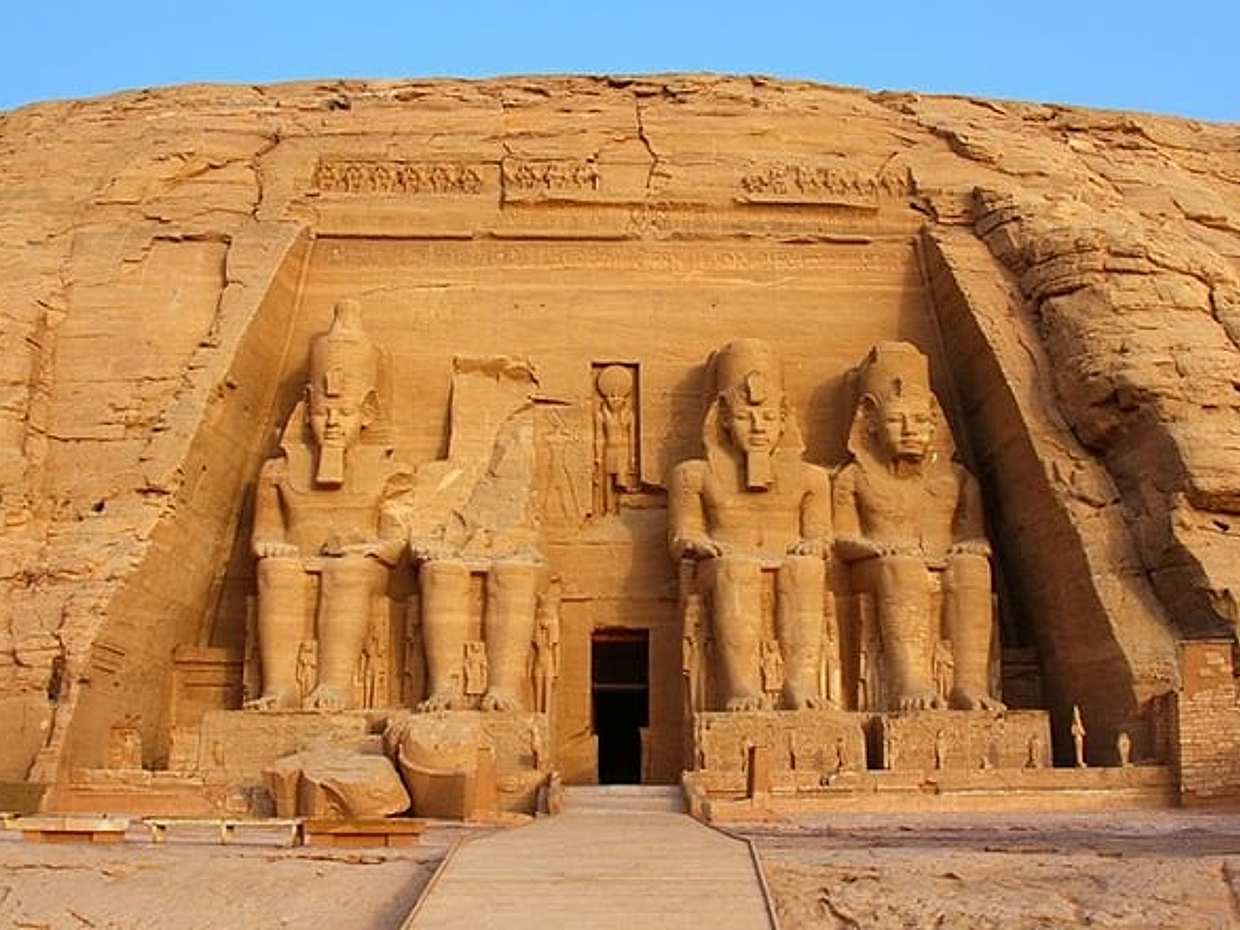 Abu Simbel tour compartido desde Asuán en Egipto