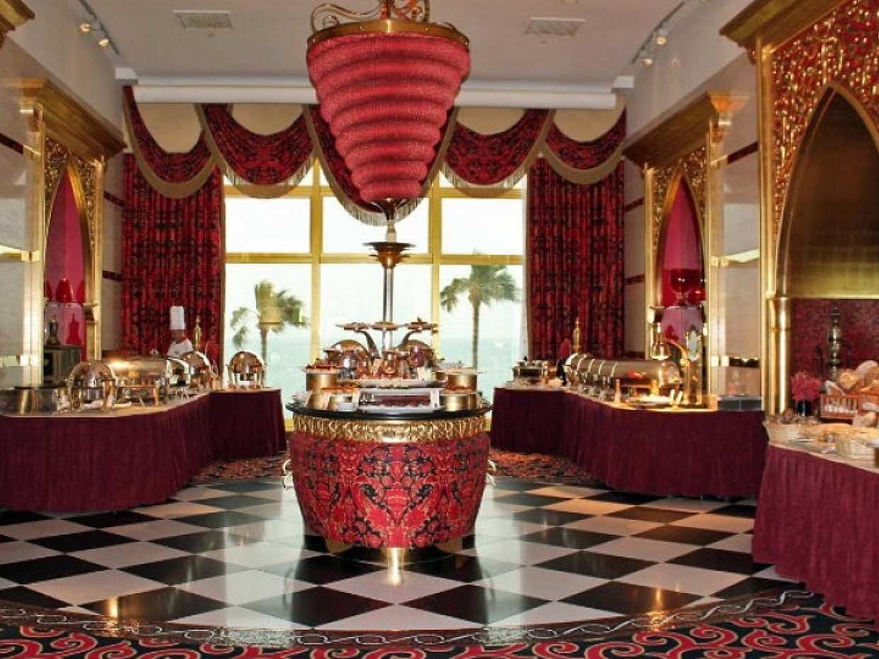 Dubai: Tour por dentro del Burj Al Arab (hotel de 7 estrellas) con almuerzo y traslados en los Emiratos Árabes Unidos.
, photo 2
