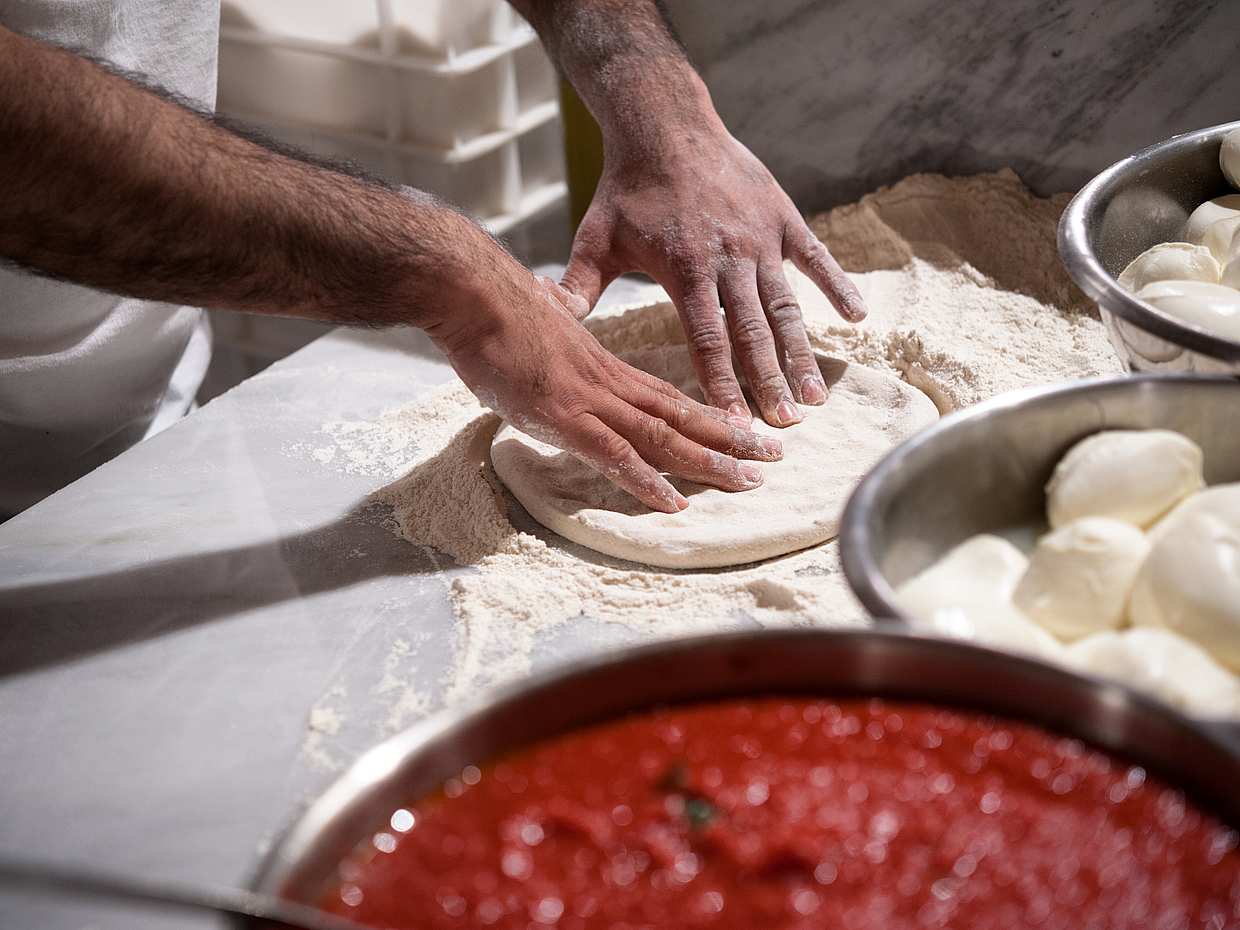 Authentic Neapolitan Pizza Making Experience in Sorrento, Italy, photo 2