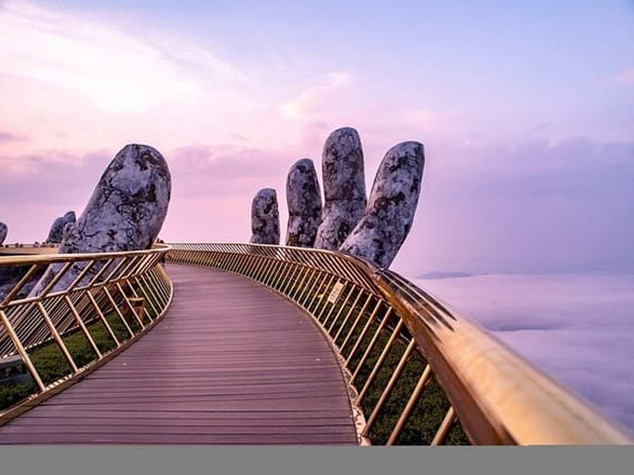 From Da Nang : Ba Na Hills and Golden Bridge Luxury Private Tour in Vietnam, photo 2
