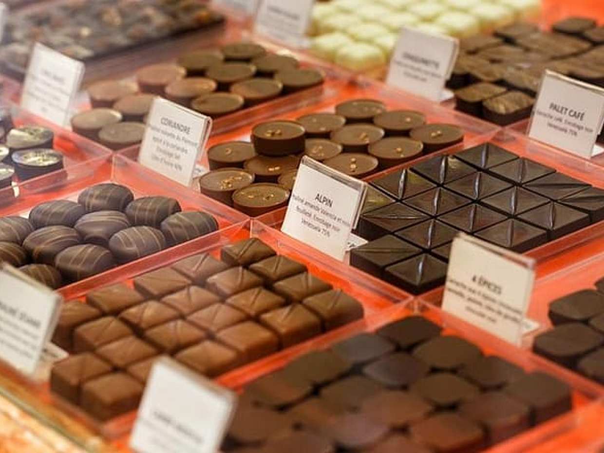 Paris Marché d’Aligre Walking Tour with Chocolate and Cheese Tasting, photo 2
