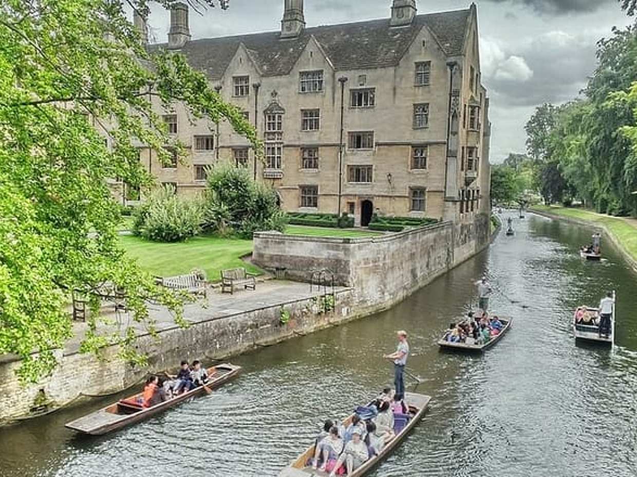 Private Transfer from London to Cambridge with Local Driver in United Kingdom