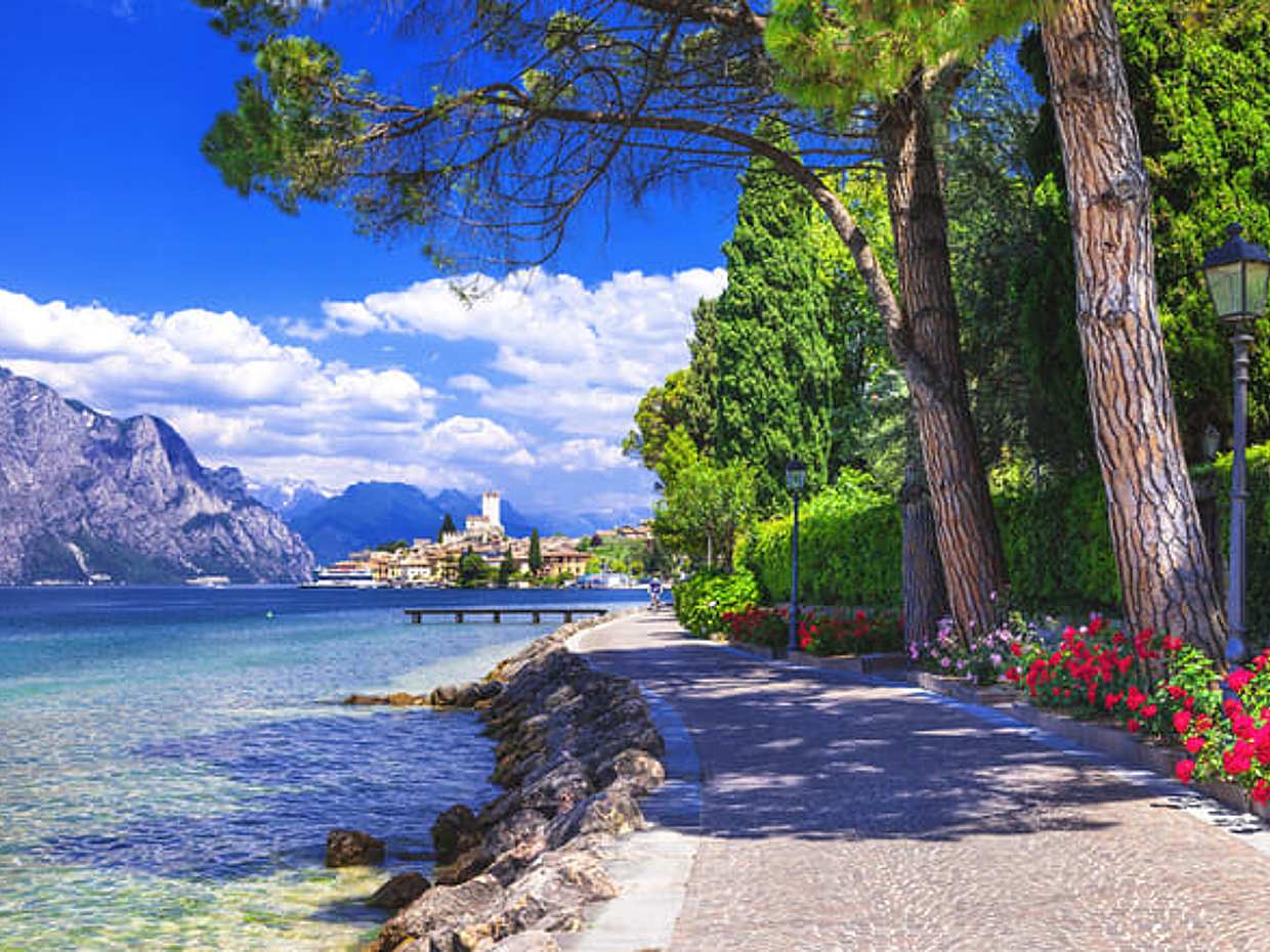Full day tour to Sirmione and Lake Garda in a small group from Verona, photo 3