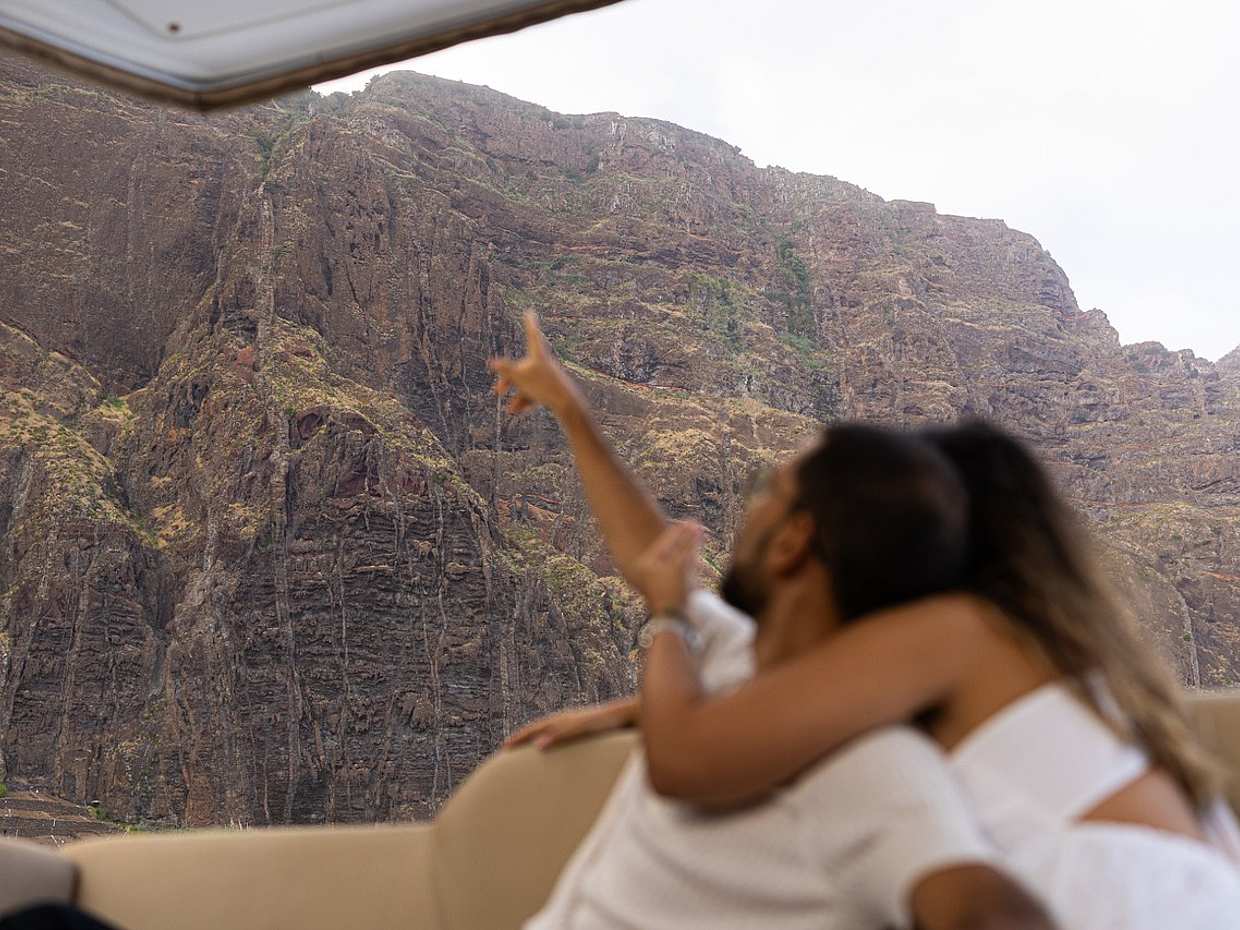 Private Yacht Tour: Cabo Girão & Crystal Waters in Portugal, Funchal, photo 3