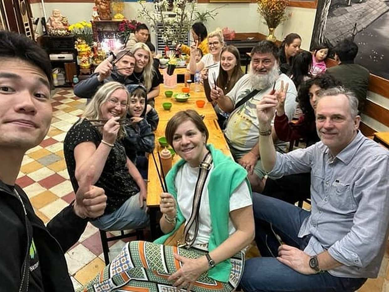Hanoi Walking Street Foodie Tour by Night