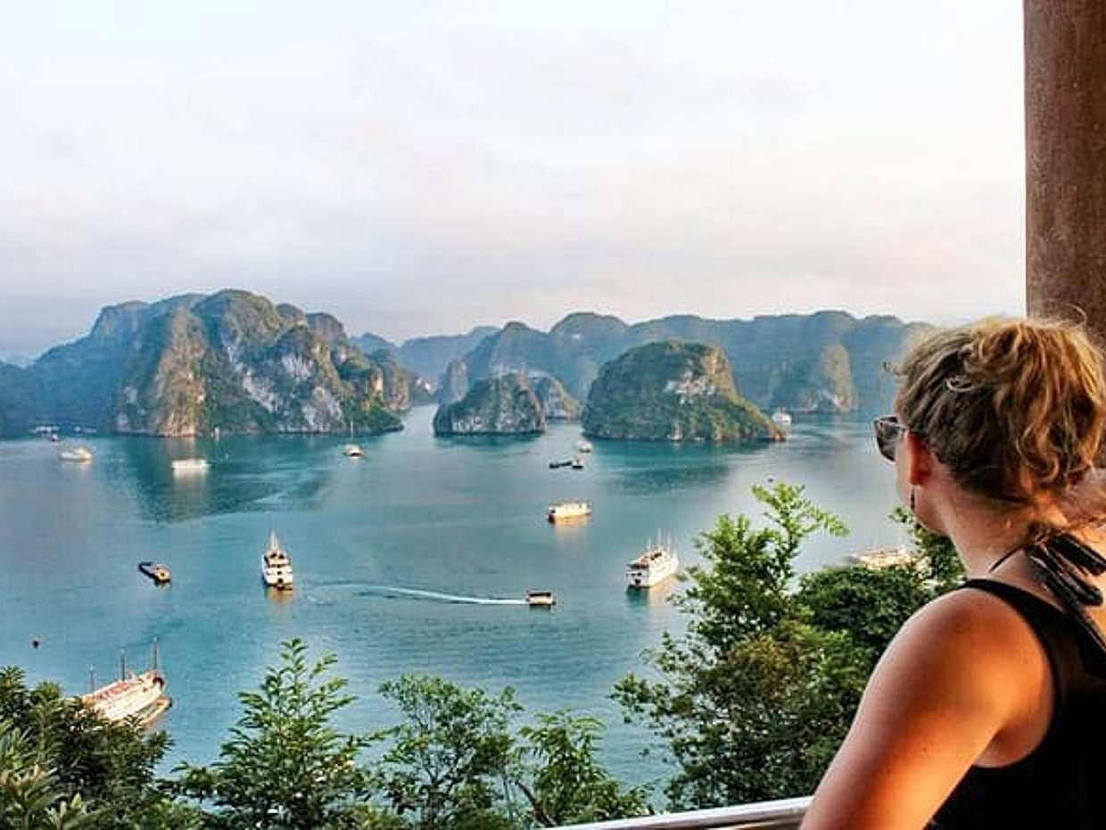 Full Day Tour to Halong with Cave and Titop island from Hanoi