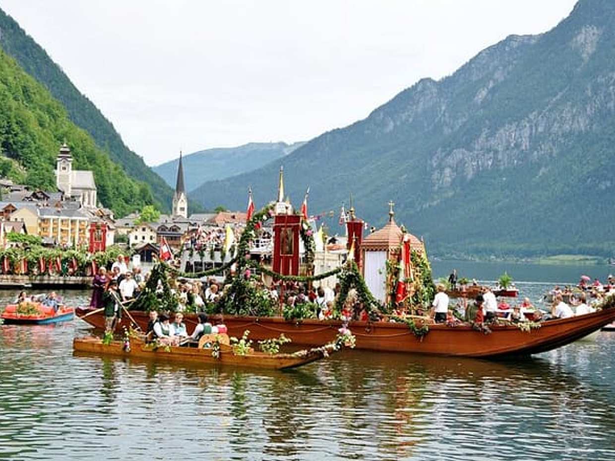 <p>Privétour Salzburg - Mondsee - St Gilgen - Hallstatt, Oostenrijk</p>