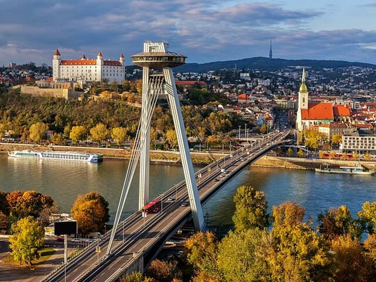 Private Transfer from Budapest to Bratislava with 2h of Sightseeing, photo 4