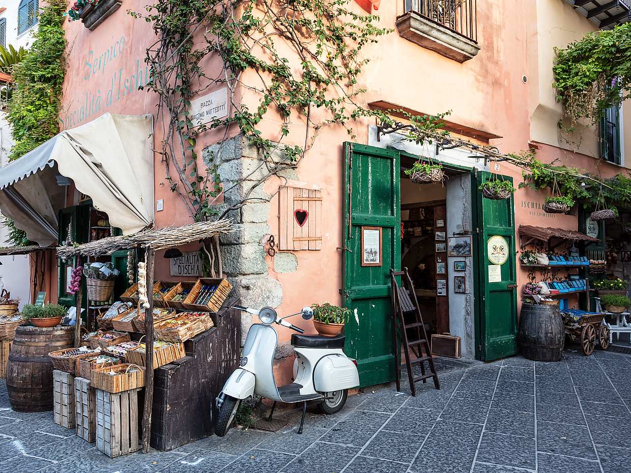 Naples Attractions Walking Tour