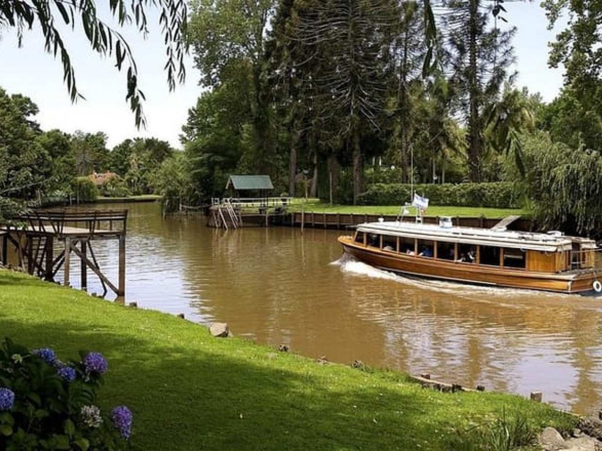 Tigre Delta Full-Day Tour & Cruise from Buenos Aires
