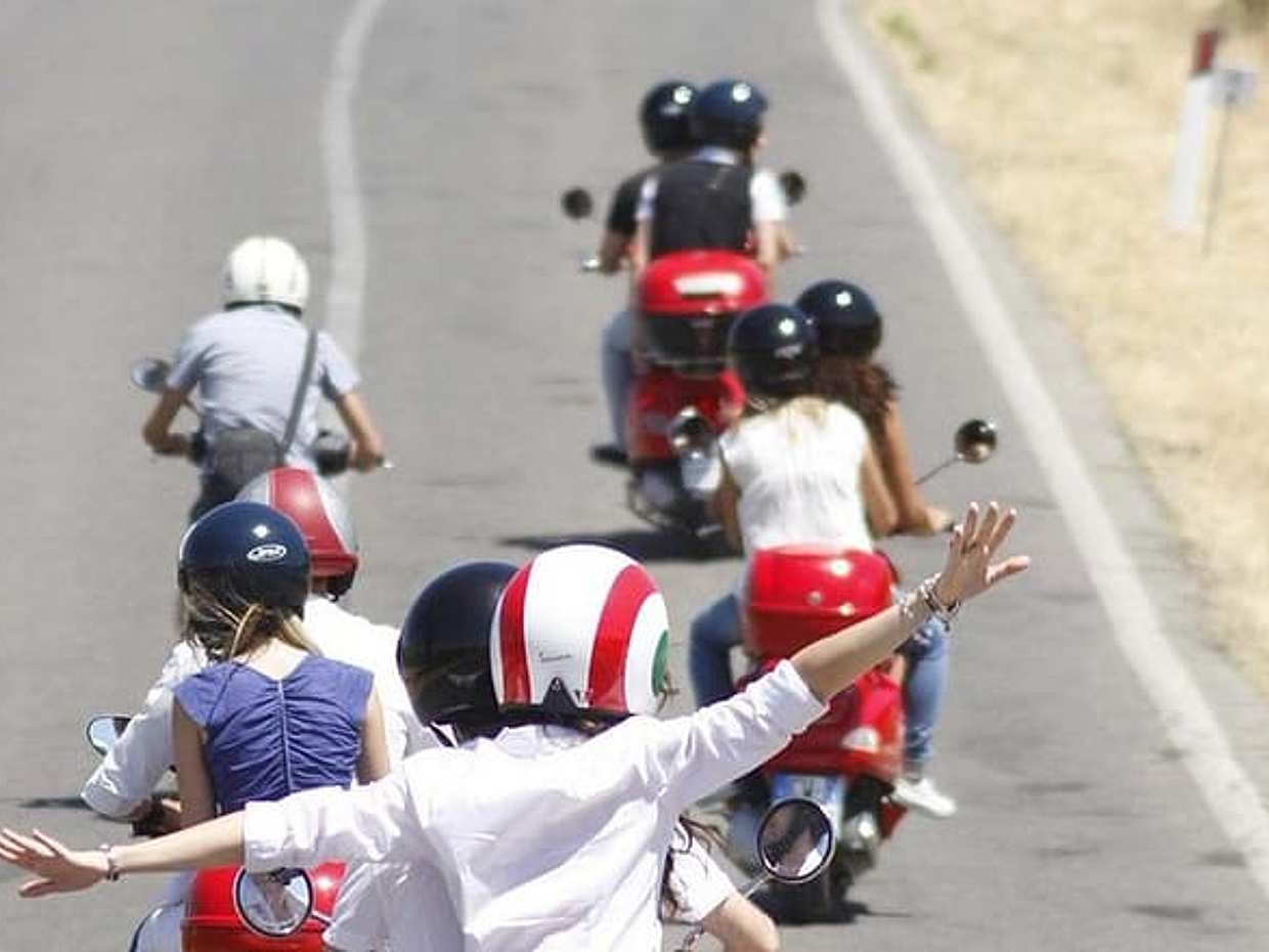 Vespa Tour in Chianti met wijnproeverij vanuit Florence in Italië, Siena, photo 2