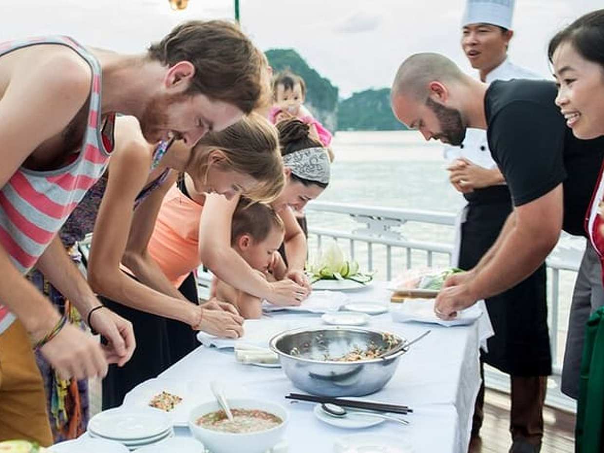 2-Day In Halong Bay Cruise With Transfer From Hanoi, photo 5
