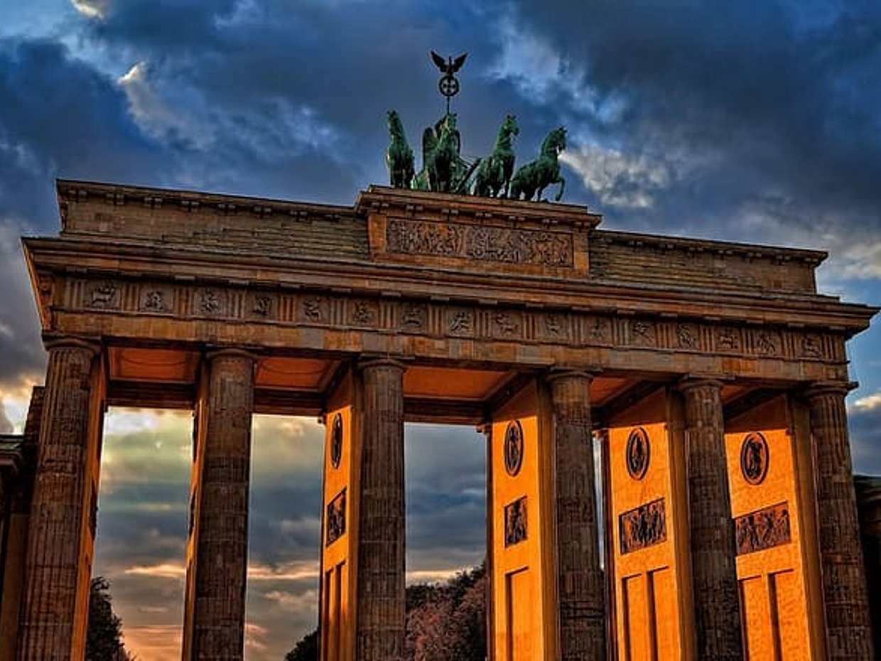 Private Transfer from Krakow to Berlin, Hotel-to-hotel, English-speaking driver