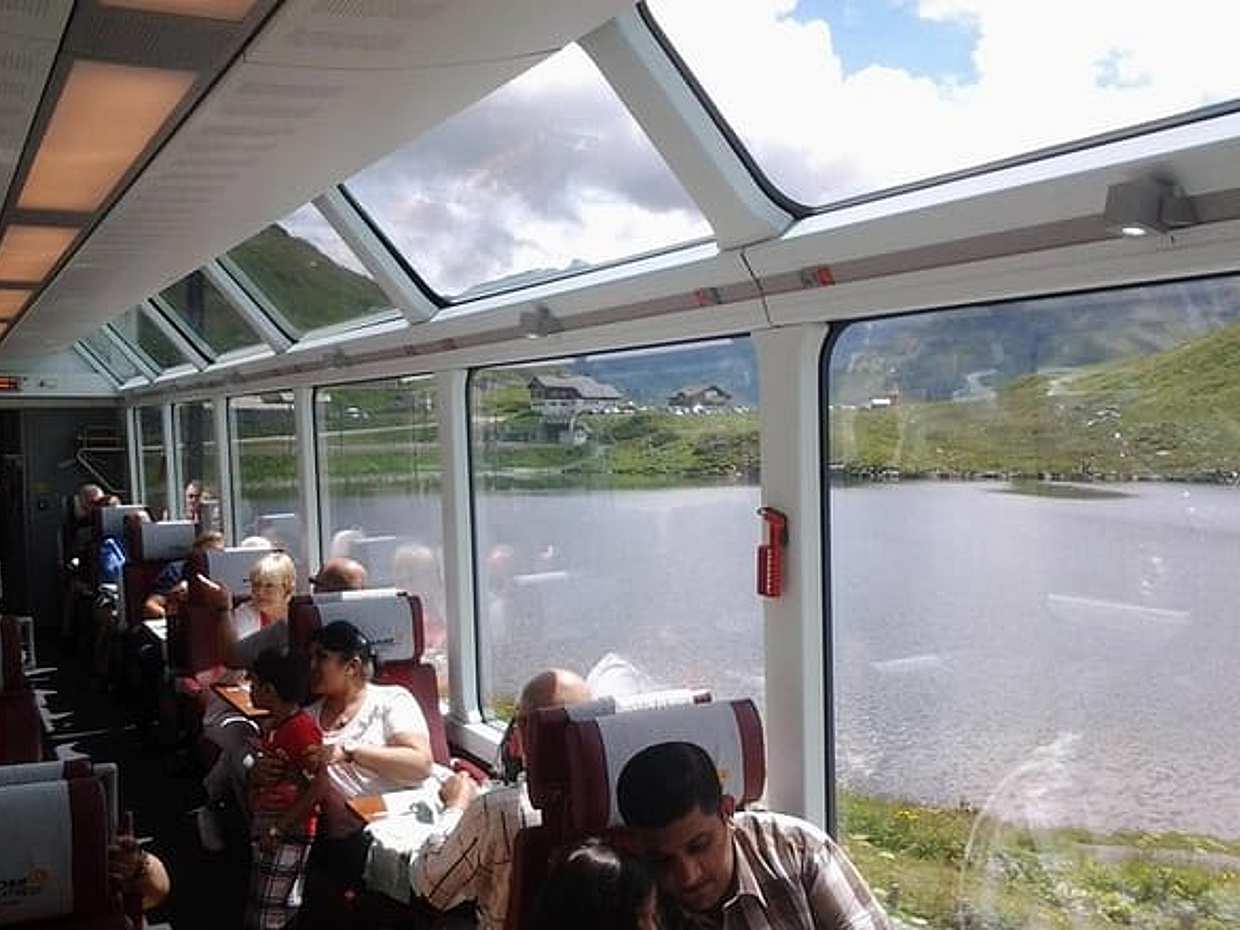 Glacier Express Panoramazug Rundfahrt an einem Tag Private Tour ab Bern, Schweiz, photo 3