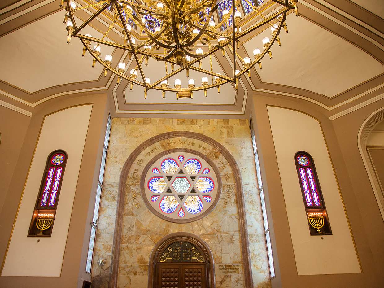Jewish Synagogues Tour