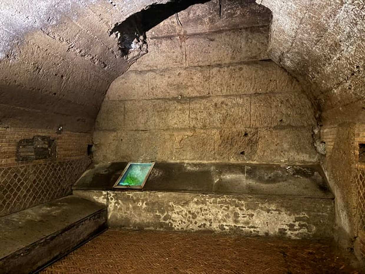 Underground Rome Private Tour: San Clemente, St. Peter in Chains & Ludus Magnus, photo 4