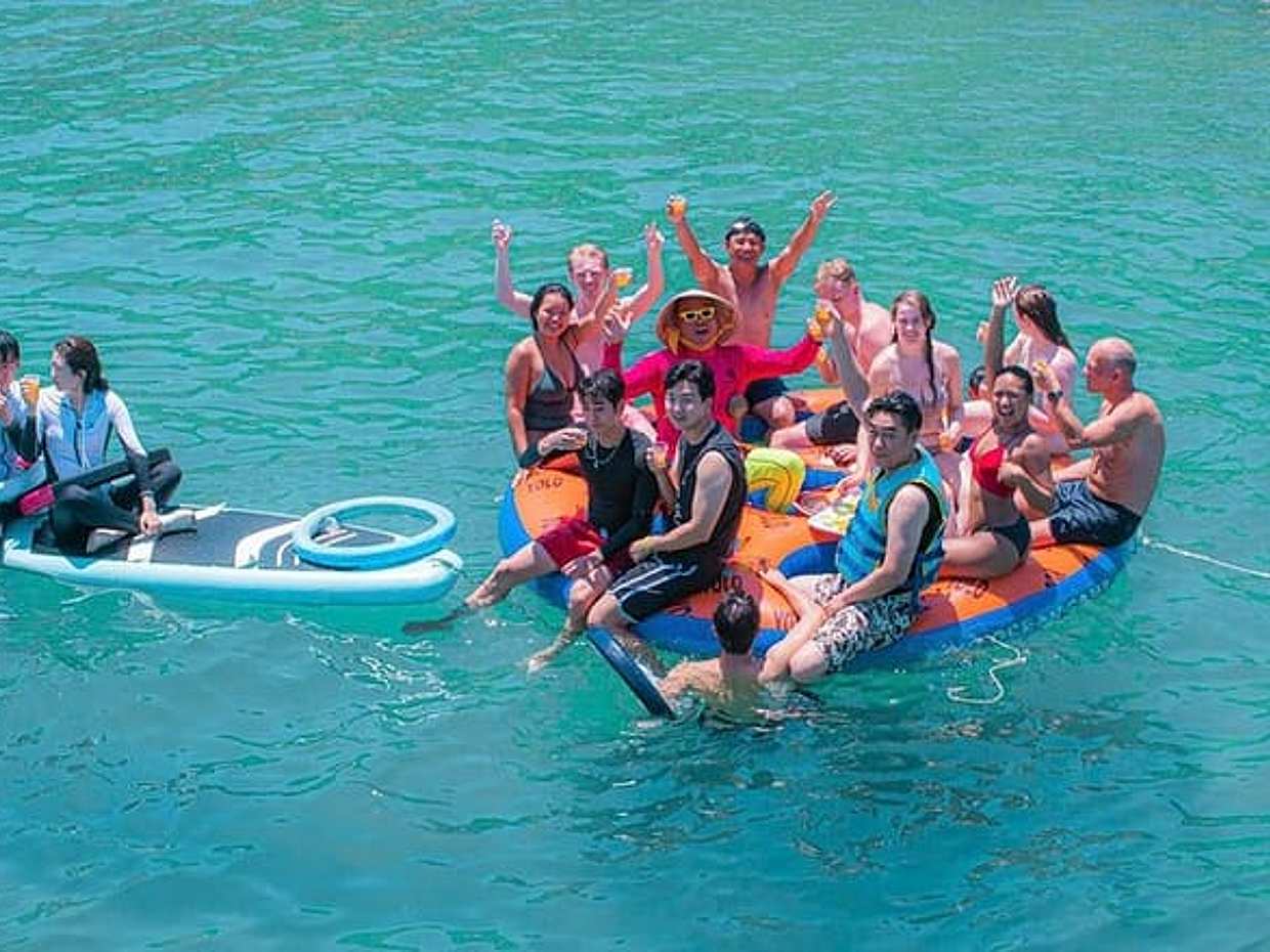 Snorkeling, Cocktail, Musica dal vivo e Tour in Crociera a Nha Trang in Vietnam, photo 4