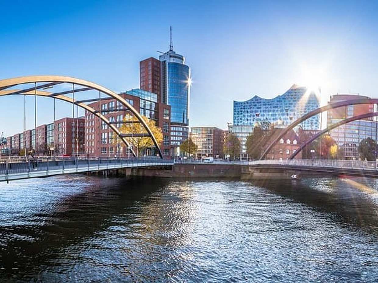 Privé directe transfer van Amsterdam naar Hamburg in Nederland, photo 3