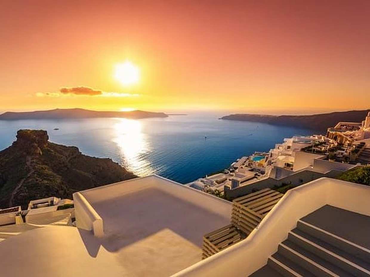 Croisière Dîner au Coucher de Soleil à Santorin, photo 3