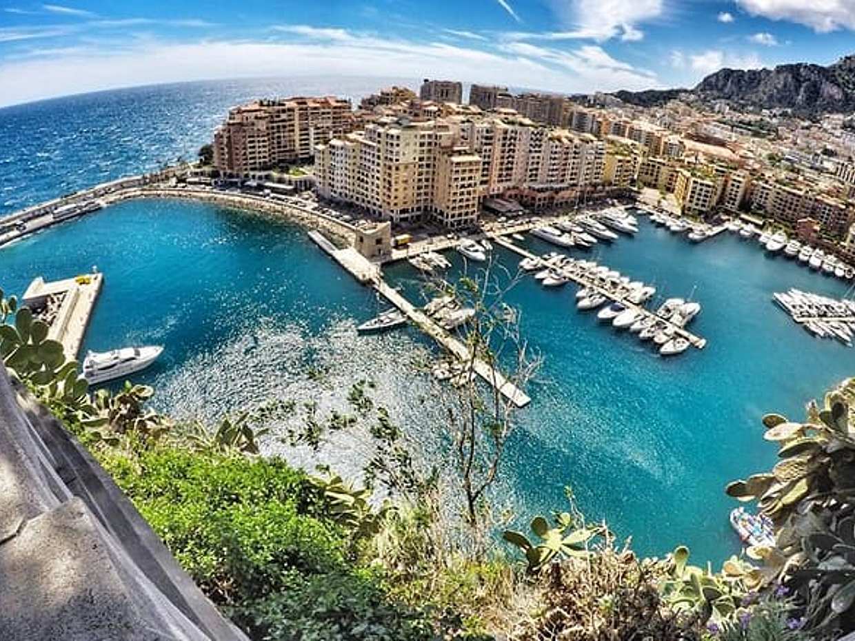 Private Day Trip From Cannes To Nice And Monaco, Friendly Driver in France