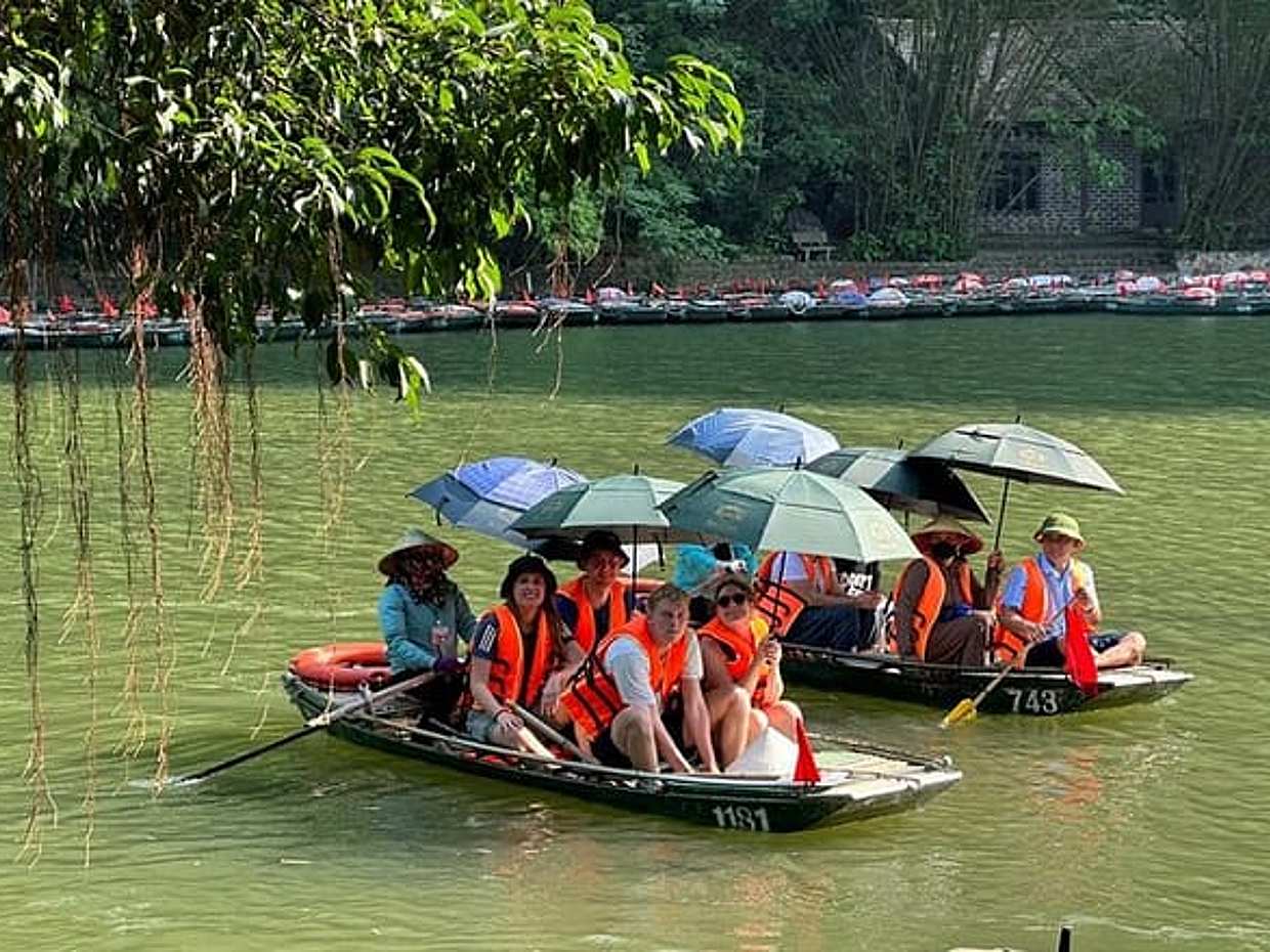 From Ninh Binh: Bai Dinh Trang An Hang Mua Small Group Day Tour