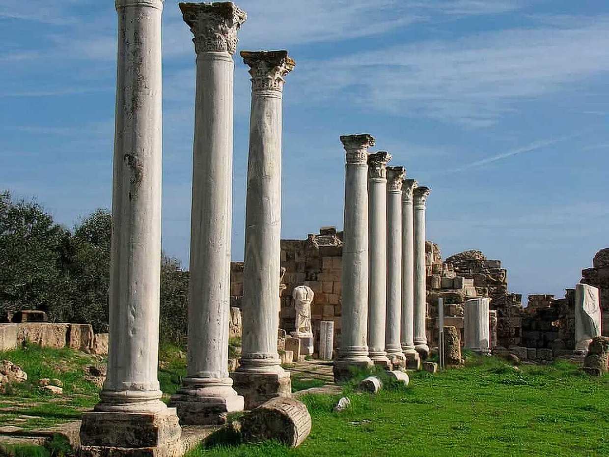 جولة خاصة ليوم واحد إلى فاماغوستا، سالاميس وفاروشا من ليماسول في قبرص، جولة ليماسول فاماغوستا.
