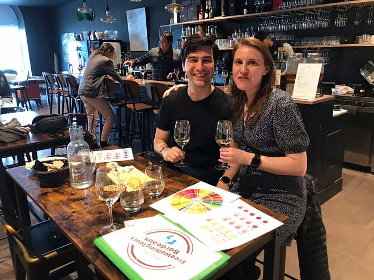Small Group: Bordeaux Wine History Tour with Wine & Cheese Tasting, photo 4