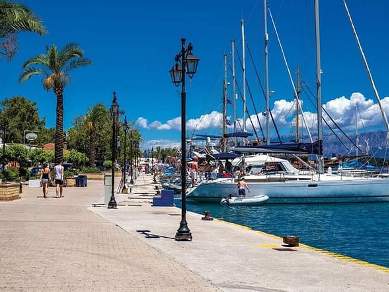 "Traslado desde/hacia el Aeropuerto de Preveza hacia/desde Nidri Lefkas, Grecia"
