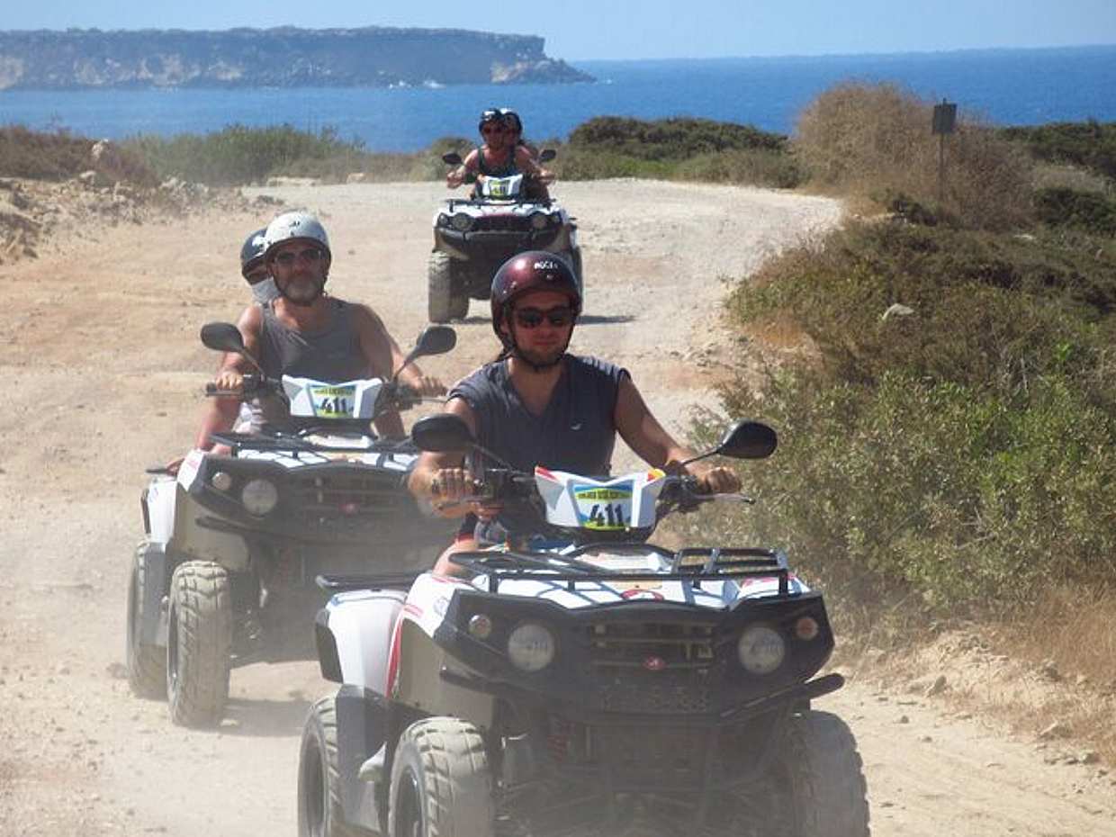 Tour in quad o buggy da Coral Bay ai Bagni di Afrodite, photo 4