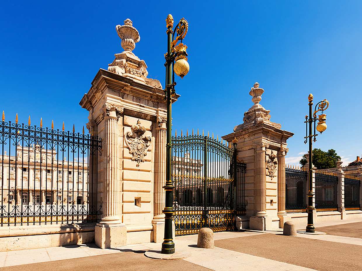 Skip the Line: Discover the Royal Palace in the Afternoon in Spain, Madrid, photo 5