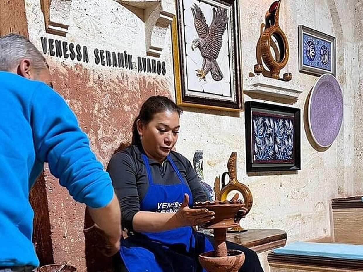 Kapadokya Kırmızı Tur, ÖĞLE YEMEĞİ ve Türkiye, Nevşehir'de Sıra Atlama GİRİŞ BİLETLERİ dahil, photo 2