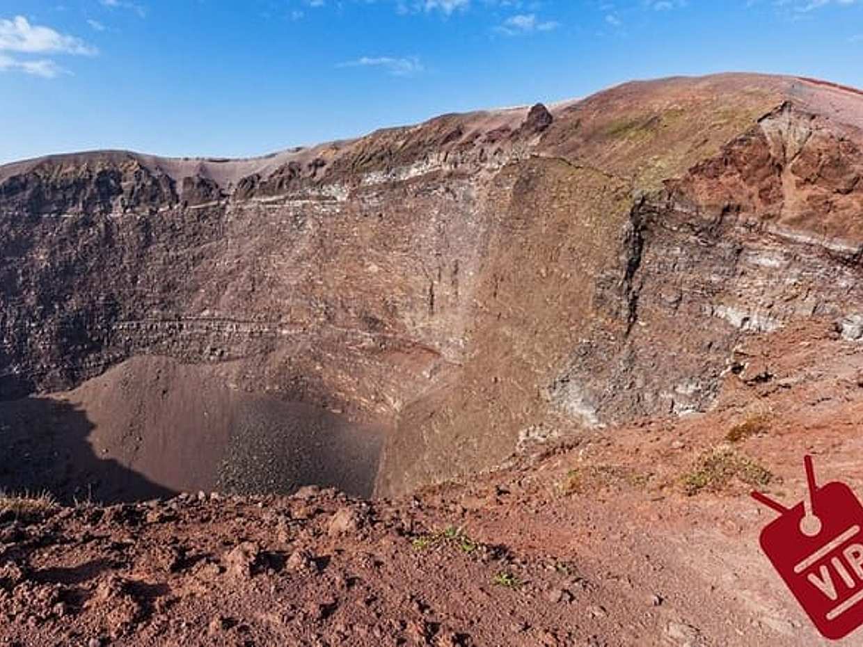 Discovering the Vesuvius - VIP tour / Small group