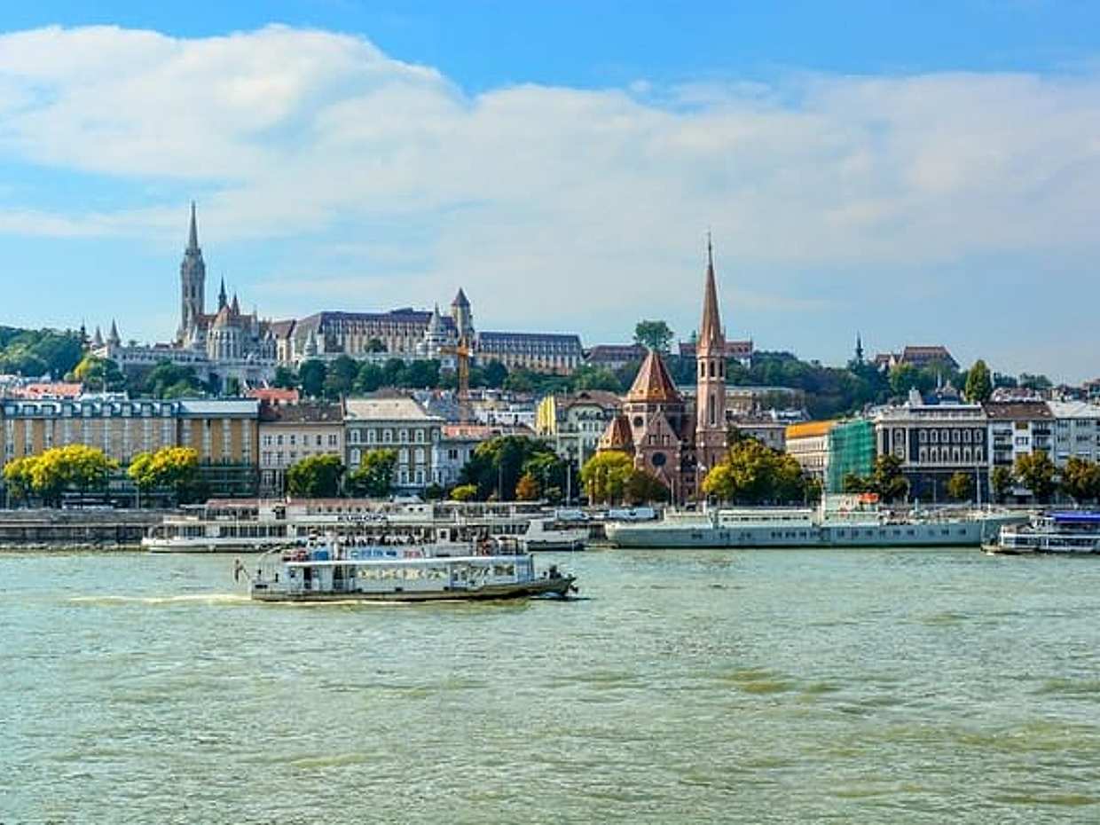 Private Transfer from Vienna to Budapest with 2 hours for sightseeing, photo 4