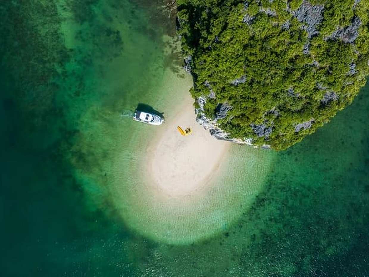3-Hour Private Yacht Discover the Spectacular of Ha Long Bay, photo 2