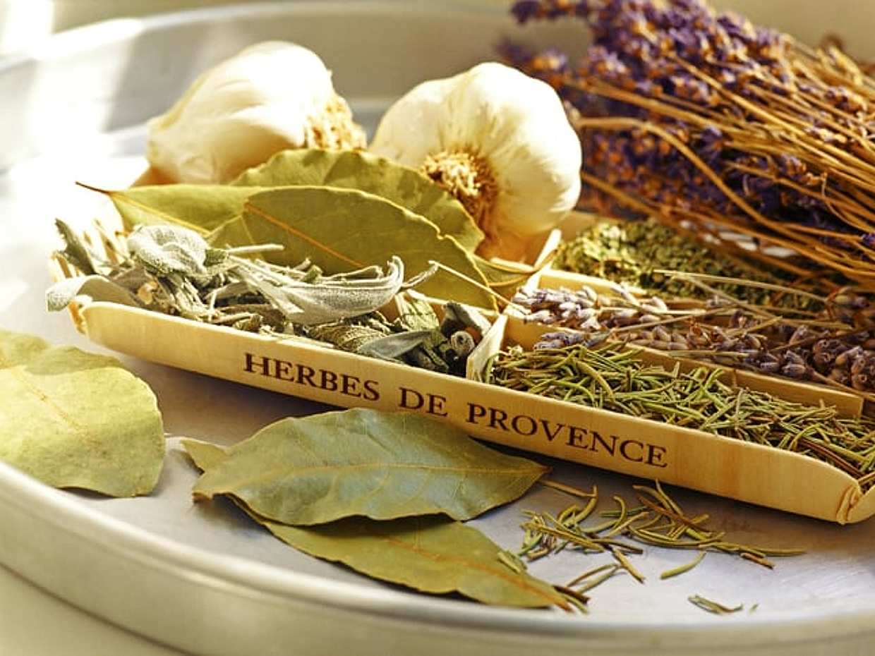 Provencal Market & Wine Tasting Private Tour from Nice
